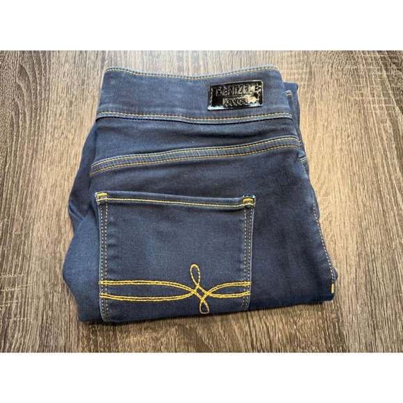 Denizen from Levi's Modern Pull-On Crop Jeans Dark Wash Stretch 12x30 - Picture 7 of 7